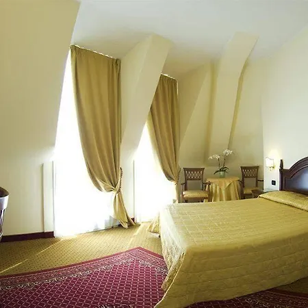 Fiorita Ξενοδοχείο 4*